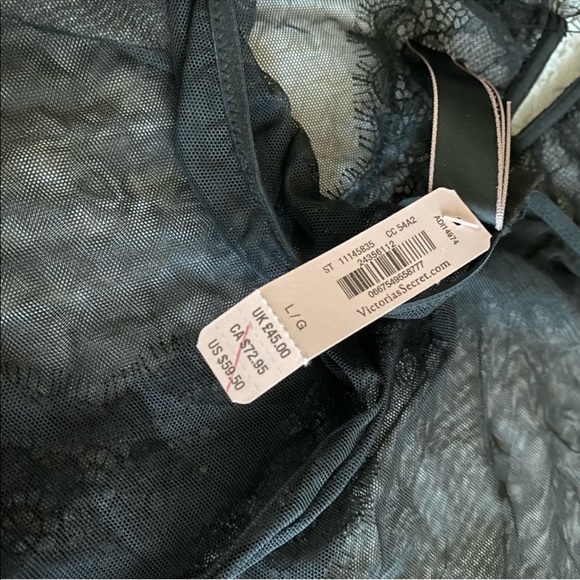 New Victoria’s Secret Lace Teddy Lingerie - Picture 6 of 8